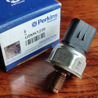 U5MK1236 238-0118 पर्किन्स इंजन पार्ट्स C4.2 C6.4 फ्यूल प्रेशर सेंसर